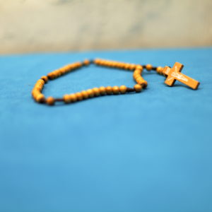 Francisco: redescubrir “la belleza» de rezar el Rosario en casa, en mayo