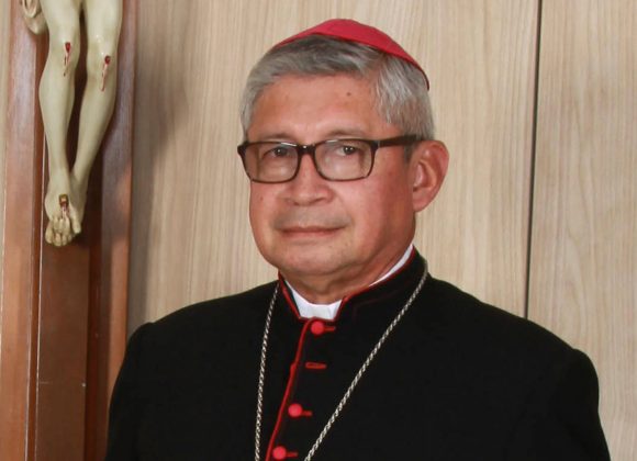 Dan alta hospitalaria a Monseñor Pedro Hernández Cantarero, y terminará cuarentena en un hotel. Dan alta hospitalaria a Monseñor Pedro Hernández Cantarero, y terminará cuarentena en un hotel.