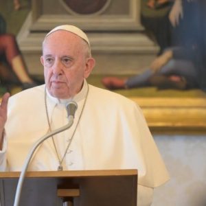 El Papa: Alerta sobre el peligro de seguir la voz del maligno  y no la de Dios