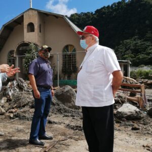 Mons. José Luis Cardenal Lacunza anima el trabajo de los voluntarios en pro de los damnificados
