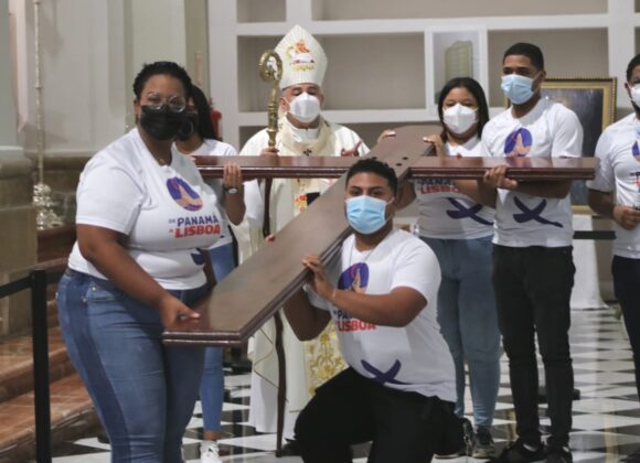 Jóvenes panameños inician preparativos camino a la JMJ Lisboa 2023 Jóvenes panameños inician preparativos camino a la JMJ Lisboa 2023