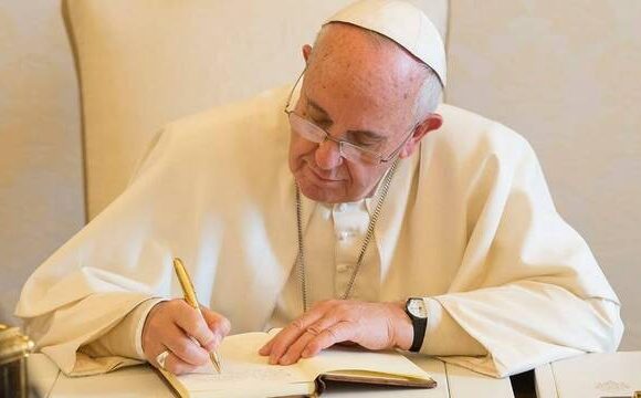 El Papa modifica el Código de Derecho Canónico El Papa modifica el Código de Derecho Canónico